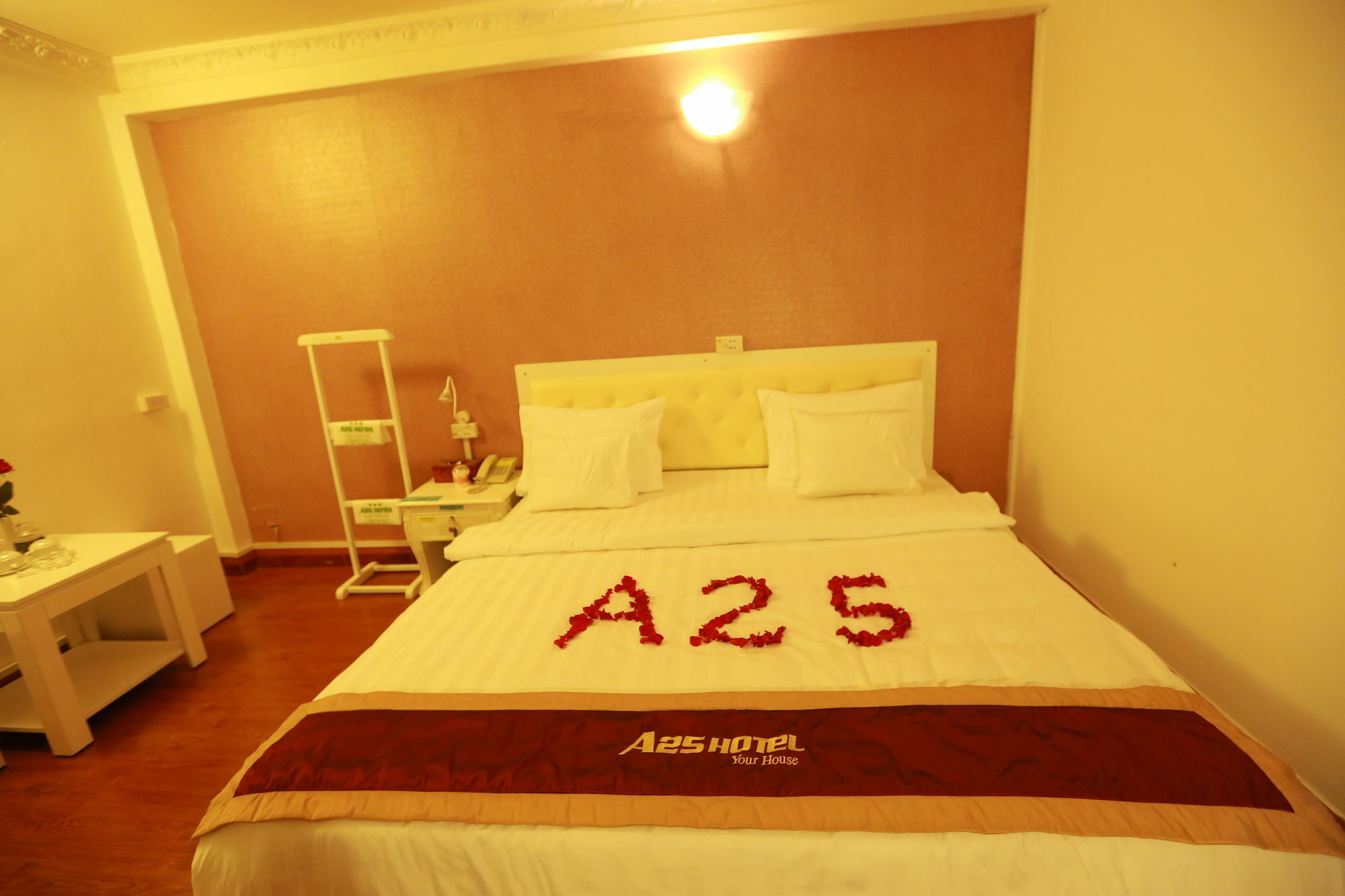A25 Hotel - 307 Ly Tu Trong Thành Pho Ho Chí Minh Esterno foto